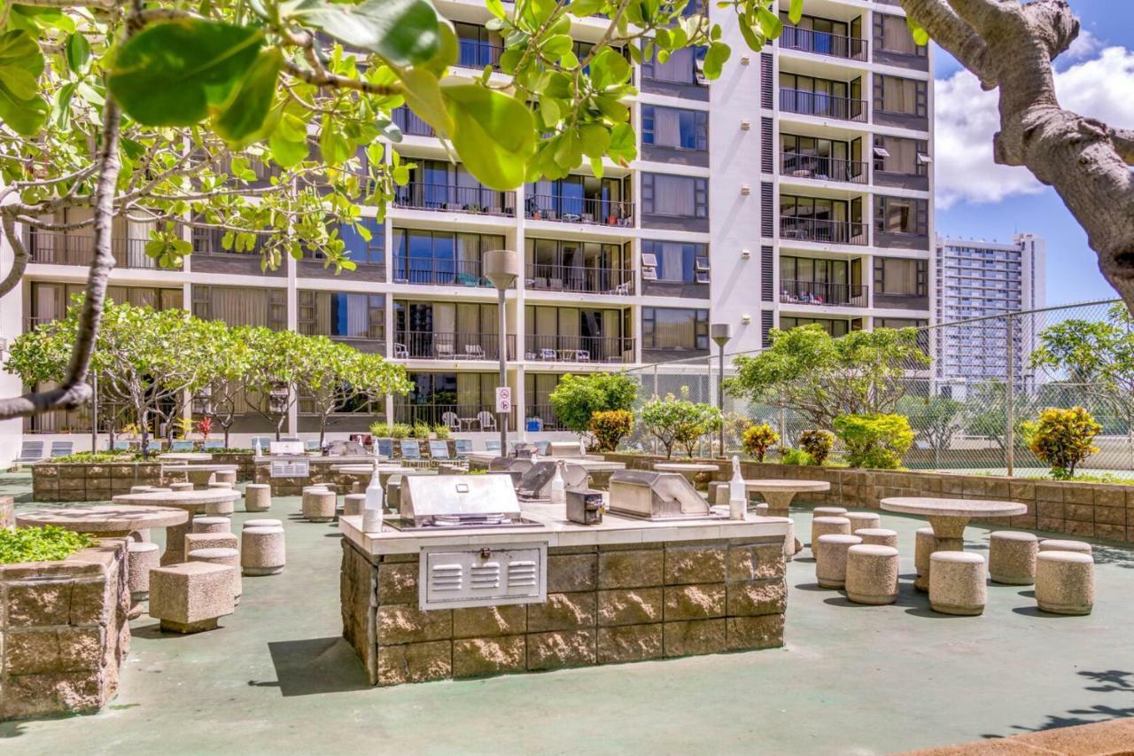 Waikiki Banyan By Koko Resorts Honolulu Eksteriør billede